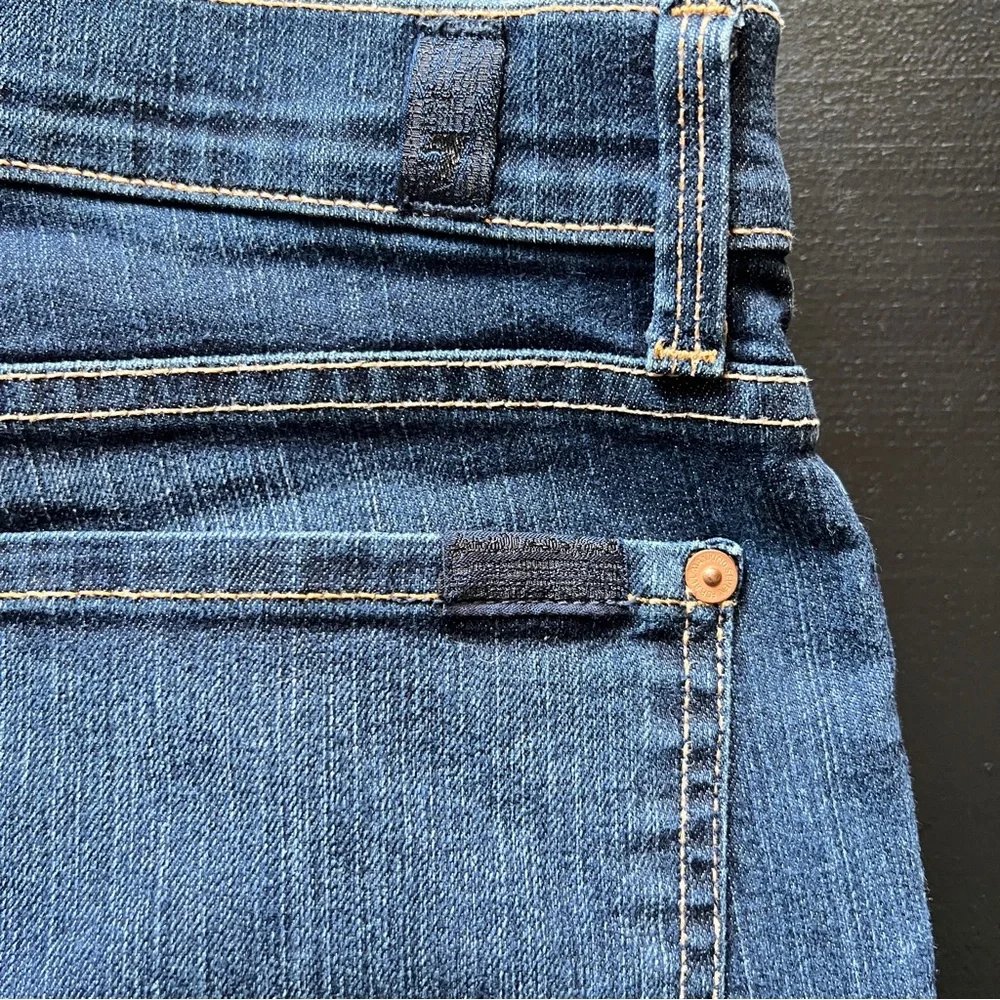 7 For All Mankind Straight Leg Dark Wash Denim Women’s Size 31 - Picture 9 of 9